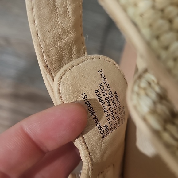 Steve Madden Big Mona Platform Nude Sandals - Picture 5 of 5